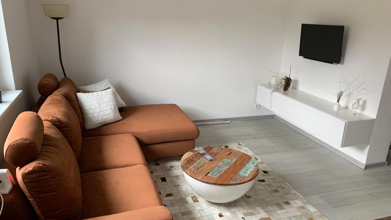 Apartman S Bazenem A Saunou Kadan Exterior photo