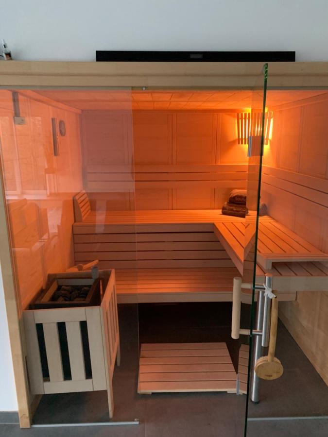 Apartman S Bazenem A Saunou Kadan Exterior photo